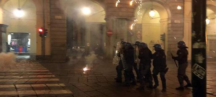 Συγκρούσεις διαδηλωτών-αστυνομίας στο Τορίνο – Στη συνάντηση των υπουργών Εργασίας της G7 (βίντεο)